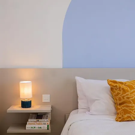 Apartamento Contemporary Style Terraced In Spb By Homely