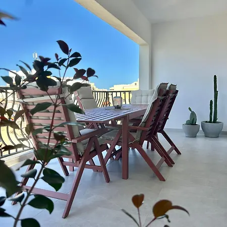 Contemporary Style Terraced In Spb By Homely St. Paul's Bay